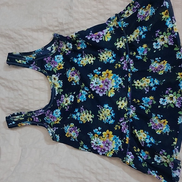 Aeropostale Floral Top - Picture 7 of 9